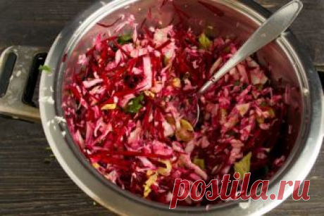 Маринованная капуста со свеклой «Полстакана» - пикантная закуска и в пир, и в мир
