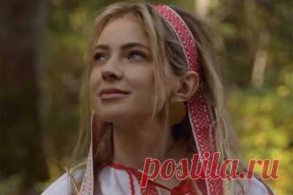 Поклонская выложила фото в вышиванке
