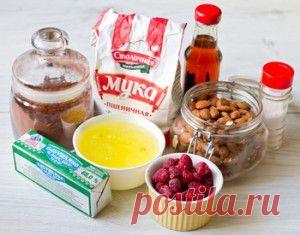 Шоколадно-миндальные финансье с малиной