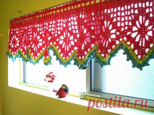 Вязаные занавески | Домашний hand-made Кружевные занавески, связанные крючком своими руками, добавляют в современный стиль очаровательный оттенок старины. А удачно подобранный рисунок и пряжа сделают вязаную занавеску универсальной для любой комнаты. onceuponapinkmoon crochetconcupiscence ravelry buscandocomienzos.wordpress …