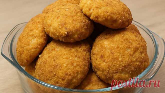 Пышные и сочные куриные котлеты, прямо из духовки.