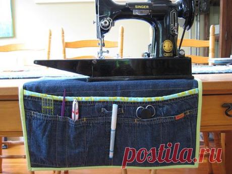 Great mat and pocket for sewing goodies made from those old jeans... | Sewing Machine Covers