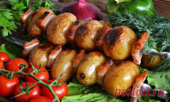 Картошка с салом на шампурах: вместо шашлыка из мяса