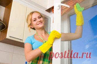 Как помыть окна без разводов в квартире, на балконе или лоджии. Как помыть высокие окна и окна снаружи на большой высоте. Используем микрофибру для мытья окон, парогенератор и народные методы.
