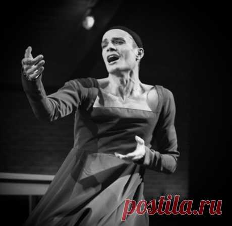 Максим Матвеев нетрадиционной ориентации и 3 куплета про яйца. «Табакерка» удивляет | Записки актёра | Яндекс Дзен