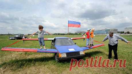 Советская малолитражка, поднявшаяся в небо (видео) | Автоблоги