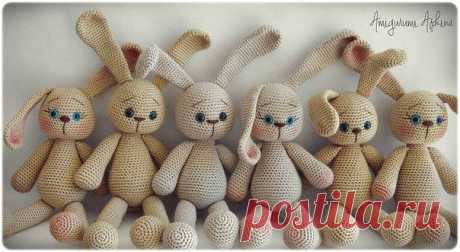 Зайчики! 
Автор игрушки Аmigurumi Аskina 

Голова 
1 ряд: кольцо амигуруми (=6) 
2 ряд: прибавка в каждую петлю (=12) 
3 ряд: (1сбн, прибавка) 6 раз (=18) 
4 ряд: (2сбн, прибавка) 6 раз (=24) 
5 ряд: (3сбн, прибавка) 6 раз (=30) 
6 ряд: (4сбн, прибавка) 6 раз (=36) 
7 ряд: (5сбн, прибавка) 6 раз (=42) 
8-9 ряд: 42сбн 
10 ряд: (6сбн, прибавка) 6 раз (=48) 
11-12 ряд: 48сбн 
13 ряд: (7сбн, прибавка) 6 раз (=54) 
14-20 ряд: 54сбн 
21 ряд: (7сбн, убавка) 6 раз (=48) 
22 ряд: (...