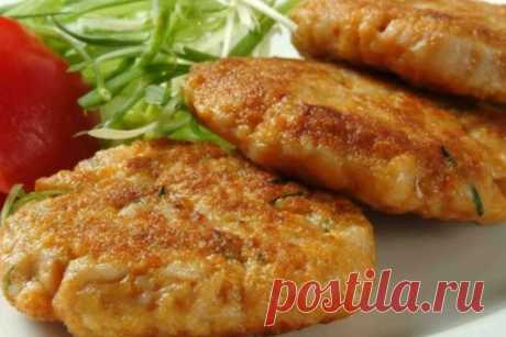 Куриные котлеты по французски

Если вы еще ни разу не готовили куриные котлеты по-французски, то я рекомендую Вам это сделать.