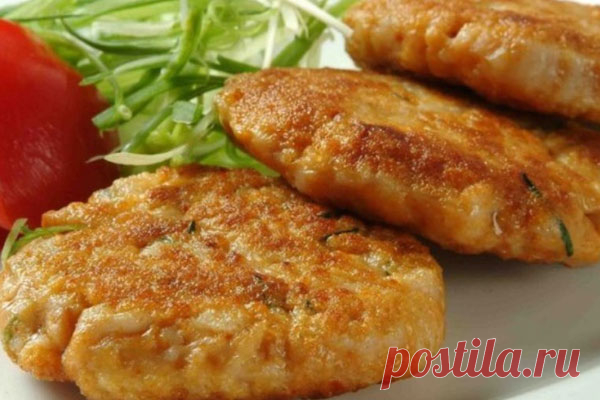 Куриные котлеты по французски

Если вы еще ни разу не готовили куриные котлеты по-французски, то я рекомендую Вам это сделать.