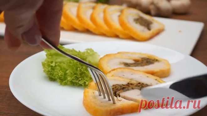Невероятно вкусный закусочный рулет! Съедается молниеносно!