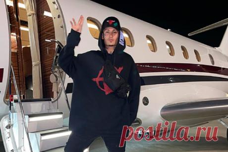 В Ереване отменили концерт обвиненного в сатанизме Моргенштерна. В Ереване отменили концерт российского рэпера Моргенштерна из-за недовольства местных жителей. Выступление должно было состояться 11 марта в СКК имени Демирчяна, однако многие горожане возмутились из-за приезда музыканта и назвали это событие возмутительным. Рэпера обвинили в сатанизме.