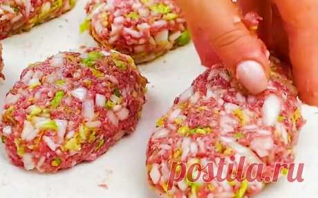 Сметут мгновенно! Вместо котлет готовлю их каждый день! Невероятно вкусно! - Будет вкусно - Медиаплатформа МирТесен Ленивые голубцы - популярное блюдо, которое по вкусу многим. Я тоже периодически готовлю такие голубцы по разным рецептам, гораздо чаще, чем традиционные. Предлагаю приготовить ленивые голубцы с пекинской капустой. Пекинская капуста мягче белокочанной, поэтому голубцы получаются очень нежными. - 30 мая - 43291468551 - Медиаплатформа МирТесен