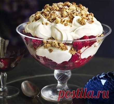 Народный шотландский десерт Raspberry cranachan