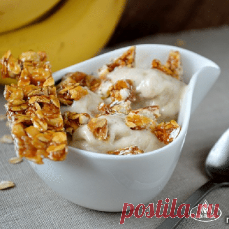 Банановое "мороженое" с овсяным грильяжем | Пошаговый рецепт с фото