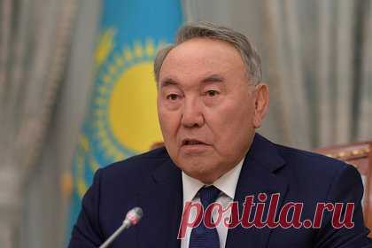 Назарбаев в мемуарах рассказал о второй жене и сыновьях. Экс-президент Казахстана Нурсултан Назарбаев в своих мемуарах впервые признал, что у него есть вторая жена и двое сыновей. В книге воспоминаний «Моя жизнь» он рассказал об отношениях с Асель Исабаевой, которая родила Назарбаеву двух сыновей — Таумана (в 2005 году) и Байкена (в 2008-м).