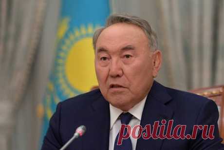 Назарбаев в мемуарах рассказал о второй жене и сыновьях. Экс-президент Казахстана Нурсултан Назарбаев в своих мемуарах впервые признал, что у него есть вторая жена и двое сыновей. В книге воспоминаний «Моя жизнь» он рассказал об отношениях с Асель Исабаевой, которая родила Назарбаеву двух сыновей — Таумана (в 2005 году) и Байкена (в 2008-м).