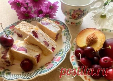 Мороженое-сэндвич со свежими фруктами - Будет вкусно - 8 августа - 43101563021 - Медиаплатформа МирТесен Как здорово в жаркую летнюю пору полакомиться мороженым! А если оно домашнего приготовления с добавлением свежих фруктов или ягод, то это еще вкуснее и полезнее. Угощайтесь!В рецепте я использовала персики и черешню, но вы можете пофантазировать и сделать мороженое с любыми другими ягодами и - 8 августа - 43101563021 - Медиаплатформа МирТесен