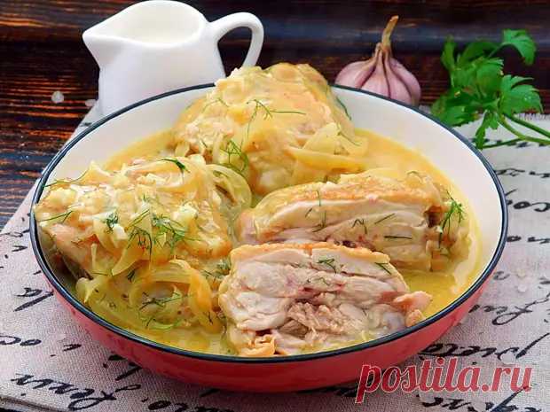 Куриные бедра в сметанном соусе: готовим ужин без духовки - Будет вкусно - 7 ноября - 43436187664 - Медиаплатформа МирТесен
