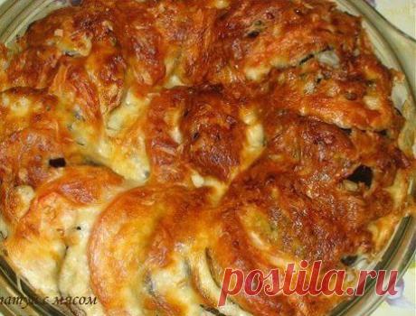 Рататуй с мясом.
Рецепт Инны Жуковой.
Ингредиенты:
Баклажаны 2 шт
помидоры 2-3 шт
фарш куриный 0,5 кг
лук, чеснок
сыр твердый 100гр
сливочное масло 50г
Приготовление, в подробнее...
