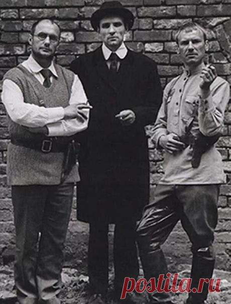 Свой среди чужих, чужой среди своих (1974)