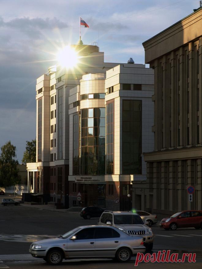 Управление судебного департамента и здание республиканского Верховного суда.  Казань.