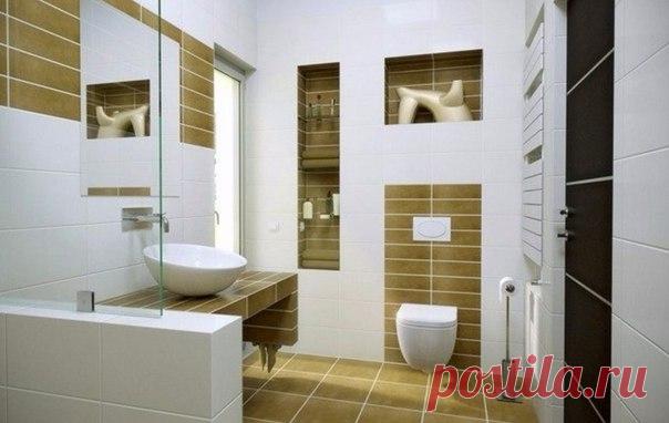 В типовой планировке квартир в панельном доме серии ПД-4 – санузел раздельный. Оба помещения небольшие по площади. Стены санузла не являются несущими, это позволяет объединять помещения и переносить двери. Увеличить площадь за счет коридора, к сожалению, нельзя