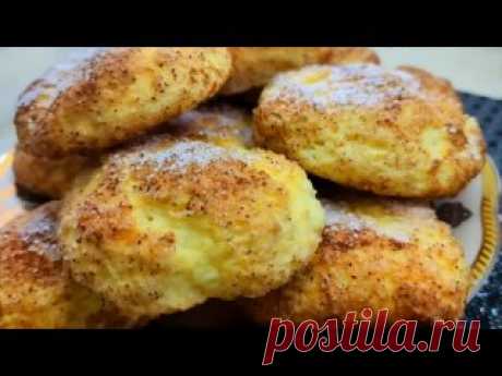 Пачка творога и 20 минут! Целая гора вкуснятина готова! Даже крошки не останется Ингредиенты:Творог 250 грЯйцо 1 штСахар 70 грРастительное масло 60 млМука 220 грРазрыхлитель 1 ч.лСахар 50 грКорица 1 ч.лСоль щепоткаВыпекаем 20 минут при 180 градусах