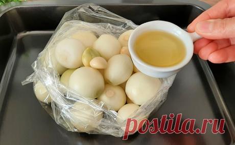 Запекаем лук вкуснее мяса. Рецепт, за которым на ужинах стоят очереди в турецких отелях