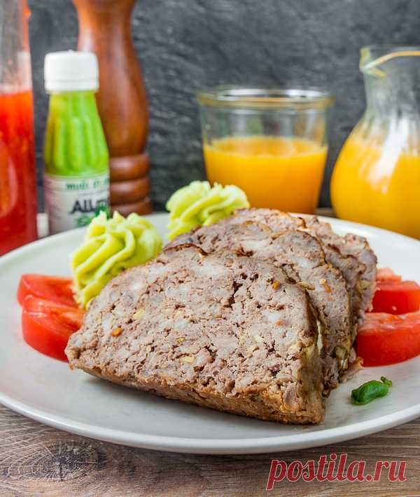 Мясная буханка с пекинской капустой и имбирем на Вкусном Блоге Я тут вот о чем подумала. У меня в блоге – несколько рецептов так называемых мясных буханок, но ни один из них не смотрит в сторону Азии. Надо бы исправить эту несправедливость. Сегодня делюсь с вами рецептом мясной буханки в азиатском стиле. К смешанному фаршу я добавила нарубленную пекинскую капусту,…
