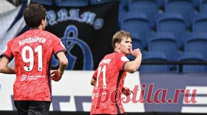 Сергеев назвал причину поражения «Динамо» от «Акрона» в РПЛ. Нападающий «Динамо» Иван Сергеев назвал причины поражения от «Акрона» в матче 15-го тура РПЛ. Читать далее