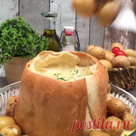 Fondue Tower That's a big old pile of cheese right there...come to mumma!