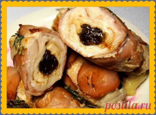 Куриные рулетики с черносливом и сыром - Наивкуснейшая закуска для Новогоднего стола - Простые рецепты Овкусе.ру