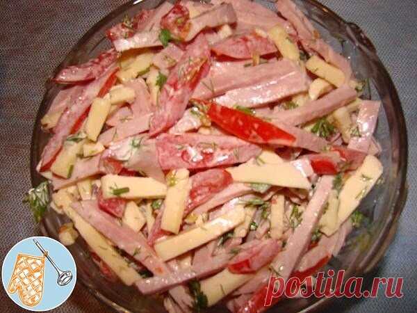 ВКУСНЫЕ САЛАТЫ: ТОП-8 РЕЦЕПТОВ 

1) Салат 