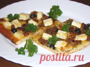 Пирог с карамелизированным луком и сыром Фета рецепт с фотографиями