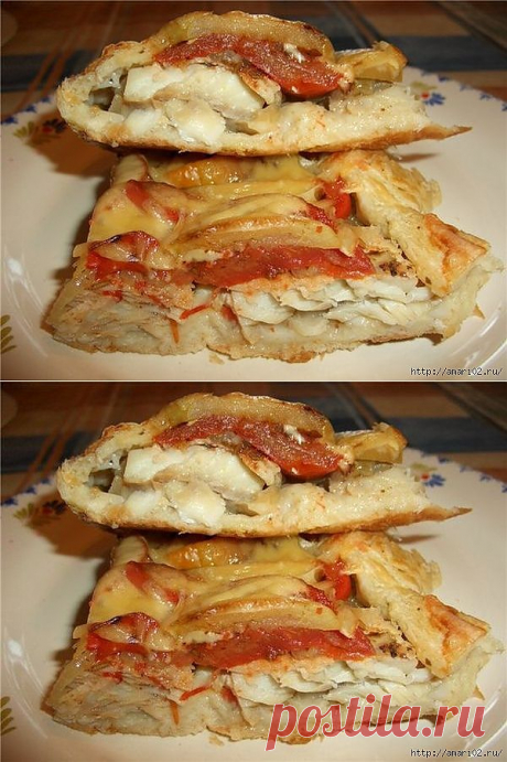 Рыбный пирог с овощами из слоёного теста..