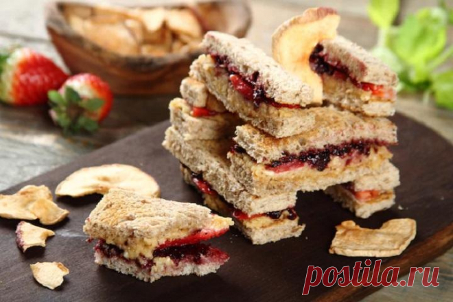 Тосты с джемом и арахисовым маслом на завтрак – пошаговый рецепт с фото.