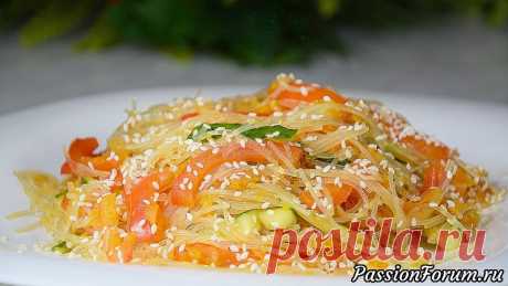 Постный САЛАТ Без Майонеза с ФУНЧОЗОЙ и ОВОЩАМИ – ВКУСНО! Тарелки будут вылизаны! Постный рецепт - запись пользователя Людмила Попова в сообществе Болталка в категории Кулинария Всем привет! Сегодня готовлю салат с фунчозой и овощами. Фунчоза - это блюдо корейской, китайской и японской кухни, представляющее собой стеклянную лапшу с соусами и приправами.
