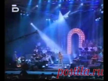 ЛИЛИ ИВАНОВА: МОРЕ НА МЛАДОСТTА, LIVE 2011 / MORE NA MLADOSTTA - YouTube