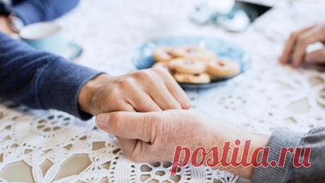 Как не пропустить начало деменции у пожилых родителей: 5 неявных признаков | PSYCHOLOGIES