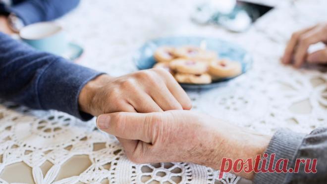 Как не пропустить начало деменции у пожилых родителей: 5 неявных признаков | PSYCHOLOGIES