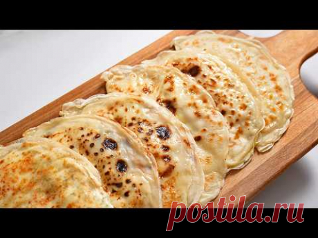 МУКА + ВОДА! Тесто не РАСКАТЫВАЮ, а наливаю на сковороду! Вкусные простые лепешки с творогом