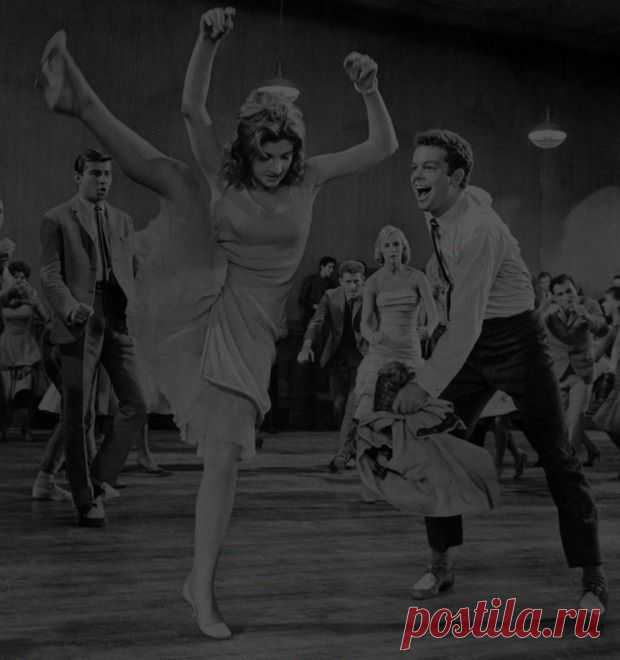 Как танцевать пьяным — FURFUR — FURFUR — поток «Культура»