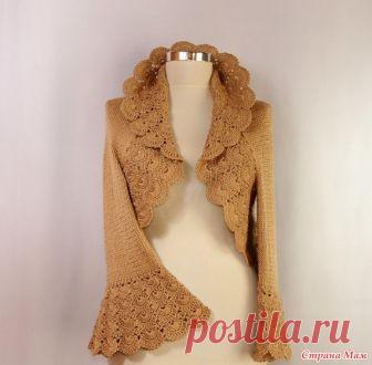 Болеро с длинным рукавом Приветствую всех вас! Меня зовут Виктория. Я очень люблю вязать крючком. Это мое хобби.