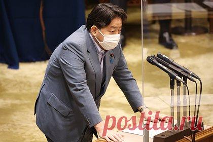 Главы МИД Японии и Кореи договорились об укреплении сотрудничества. Министр иностранных дел Южной Кореи Пак Чин в Нью-Йорке встретился со своим японским коллегой Есимасой Хаяси. Стороны обсудили быстро меняющуюся обстановку на Корейском полуострове и в мире, а также двусторонние отношения и трехстороннее сотрудничество вместе с Соединенными Штатами.