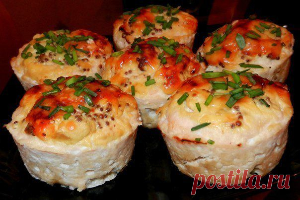 Куриные котлетки
Источник Great Food • Лучшие Рецепты
Куриные котлетки

Ингредиенты:
-Куриный фарш – 500 грамм;
-Зеленое кисло-сладкое яблоко – 1 штука (грамм 150);
-Репчатый лук – 1 небольшой;
-Манная крупа – 2 ст. ложки;
-Сметана – 1 – 2 ст. ложки;
-Горчица в зернах – 2 ч. ложки;
-Тертый сыр – посыпать сверху
-Соль, перец – по вкусу