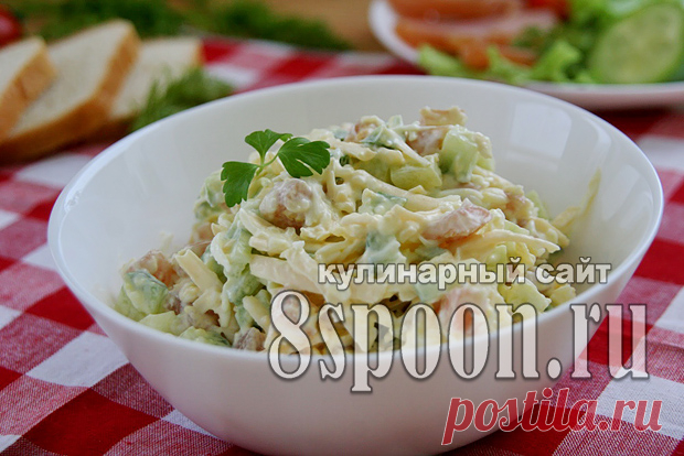 Салат с копченой курицей и огурцом (свежим) - 8 Ложек