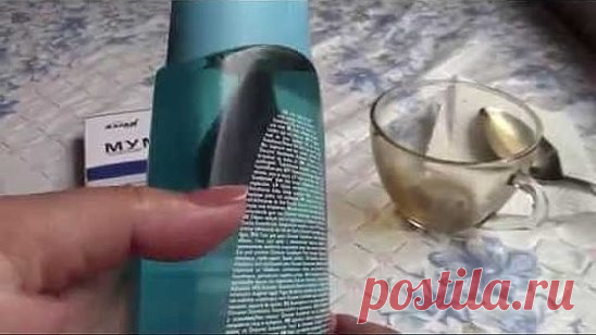 Насыпь щепотку соли в любимый шампунь.. Ты будешь в шоке! 
Хотите всегда превосходно выглядеть? Возьмите обычную поваренную соль. Купить такую можно в любом магазине за копейки. В то же время многие красавицы знают, что соль – лучшая помощница для красоты волос и кожи. Узнайте все секреты здесь 
Соль уже хорошо известна своими полезными свойствами. Многие используют ее в качестве ванночек для ног, но есть множество других отличных способов использования. 
Попробуйте некоторые из них для себя: