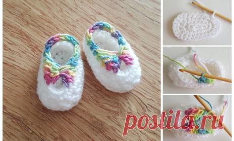 Baby Booties with Bow | Design Peak