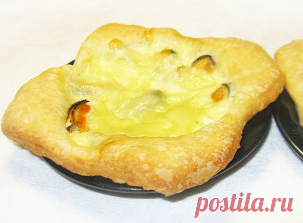 Тарталетки с мидиями под сыром - рецепт с фото пошагово Тарталетки с мидиями под сыром - пошаговый кулинарный рецепт приготовления с фото, шаг за шагом.