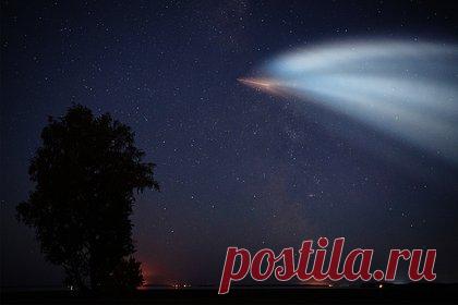 В России рассказали об угрозе «бани» в «Союзе МС-22». В результате утечки в системе терморегулирования на пристыкованном к Международной космической станции (МКС) корабле «Союз МС-22» российский экипаж лишился корабля-спасателя. Об угрозе «бани» в российском корабле рассказал на страницах «Известий» эксперт по космосу Дмитрий Струговец.